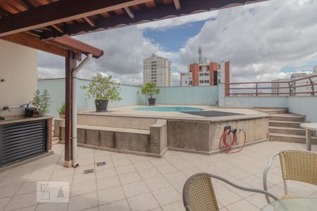 Apartamento à venda com 209m², 3 quartos e 3 vagas Apartamento à venda com 209m², 3 quartos e 3 vagasCobertura