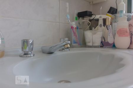 Apartamento à venda com 209m², 3 quartos e 3 vagas Apartamento à venda com 209m², 3 quartos e 3 vagasBanheiro Suíte