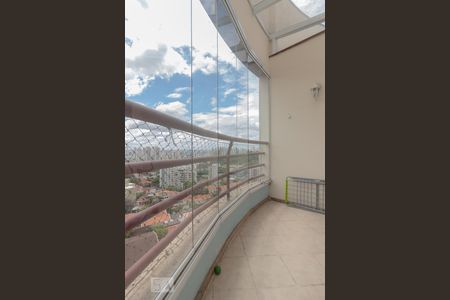 Apartamento à venda com 209m², 3 quartos e 3 vagas Apartamento à venda com 209m², 3 quartos e 3 vagasCobertura