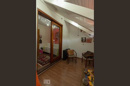 Casa à venda com 350m², 4 quartos e 3 vagas Casa à venda com 350m², 4 quartos e 3 vagasquarto 1