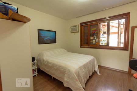 Casa à venda com 350m², 4 quartos e 3 vagas Casa à venda com 350m², 4 quartos e 3 vagasquarto 4