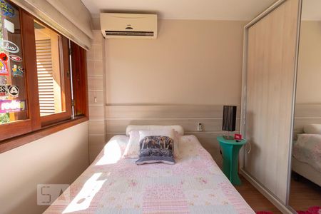 Casa à venda com 350m², 4 quartos e 3 vagas Casa à venda com 350m², 4 quartos e 3 vagasquarto 3