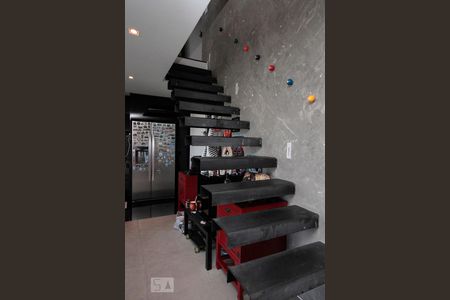 Apartamento para alugar com 105m², 1 quarto e 2 vagasEscada