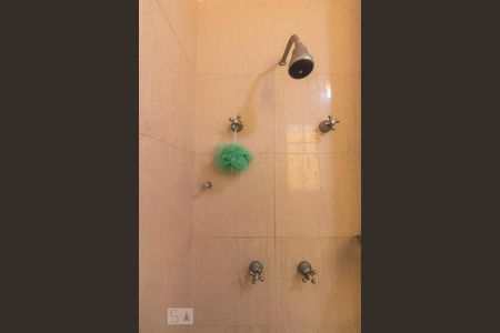 Casa à venda com 600m², 4 quartos e 4 vagasBanheiro - Quarto Suíte Master