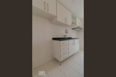 Apartamento para alugar com 66m², 2 quartos e 2 vagas Apartamento para alugar com 66m², 2 quartos e 2 vagasCozinha