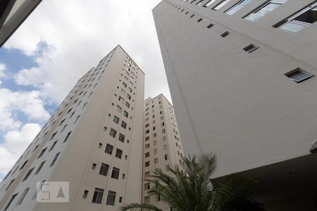 Apartamento à venda com 60m², 1 quarto e 1 vagaFachada