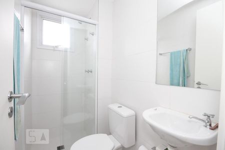 Apartamento para alugar com 213m², 3 quartos e 4 vagasBanheiro de serviço
