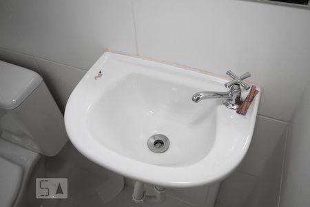 Apartamento para alugar com 213m², 3 quartos e 4 vagasBanheiro de serviço