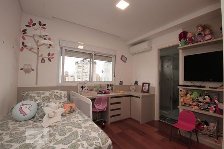 Apartamento para alugar com 213m², 3 quartos e 4 vagasSuíte 2