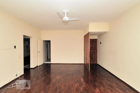 Sala. de apartamento para alugar com 3 quartos, 98m² em Copacabana, Rio de Janeiro