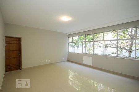 Sala de kitnet/studio para alugar com 3 quartos, 130m² em Copacabana, Rio de Janeiro