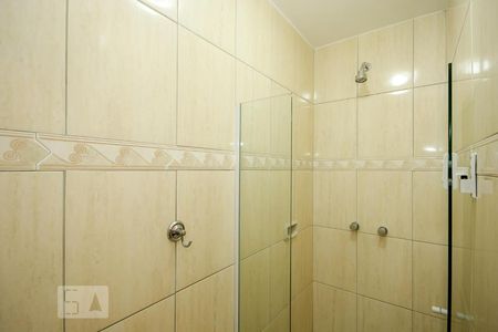 Suite 1 - Banheiro de kitnet/studio para alugar com 3 quartos, 130m² em Copacabana, Rio de Janeiro