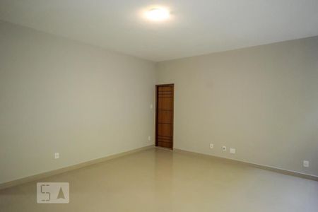 Sala de kitnet/studio para alugar com 3 quartos, 130m² em Copacabana, Rio de Janeiro