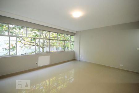 Sala de kitnet/studio para alugar com 3 quartos, 130m² em Copacabana, Rio de Janeiro
