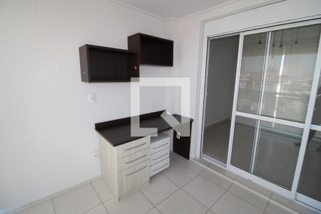 Apartamento para alugar com 74m², 2 quartos e 1 vagaQuarto 2 - Varanda