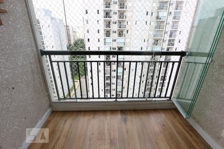 varanda de apartamento à venda com 3 quartos, 64m² em Jardim Caboré, São Paulo