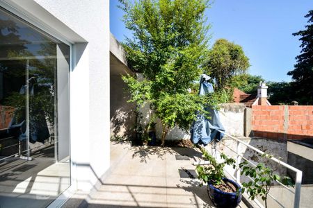 Área externa de casa para alugar com 2 quartos, 90m² em Sumaré, São Paulo