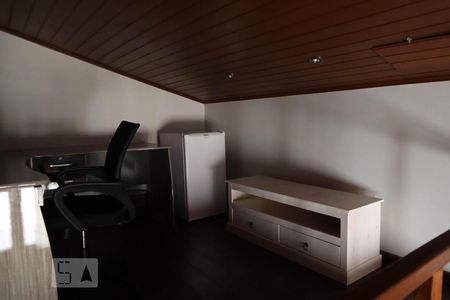 Casa à venda com 172m², 5 quartos e 1 vaga