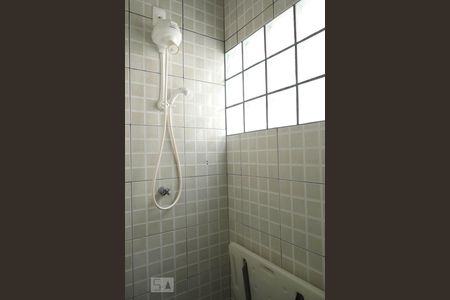 Casa à venda com 172m², 5 quartos e 1 vaga