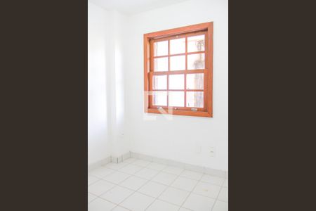 Casa de condomínio à venda com 579m², 5 quartos e 4 vagasQuarto de Serviço