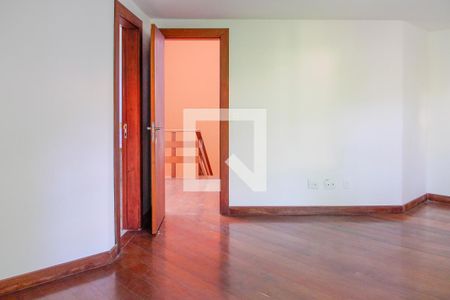 Casa de condomínio à venda com 579m², 5 quartos e 4 vagasQuarto 3 suíte