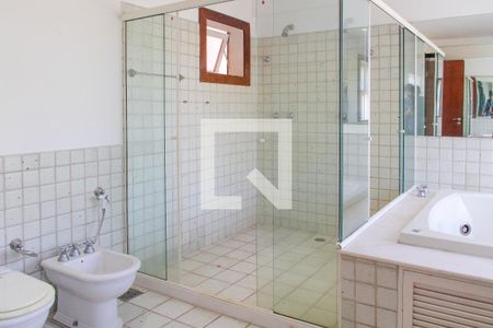 Casa de condomínio à venda com 579m², 5 quartos e 4 vagasBanheiro Quarto 2 suíte