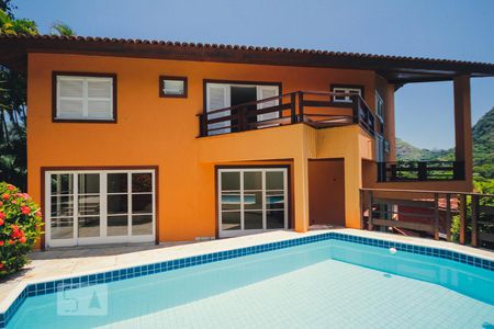 Fachada interna de casa de condomínio para alugar com 4 quartos, 579m² em Itanhangá, Rio de Janeiro
