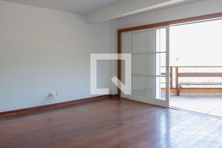 Casa de condomínio à venda com 579m², 5 quartos e 4 vagasQuarto 2 suíte