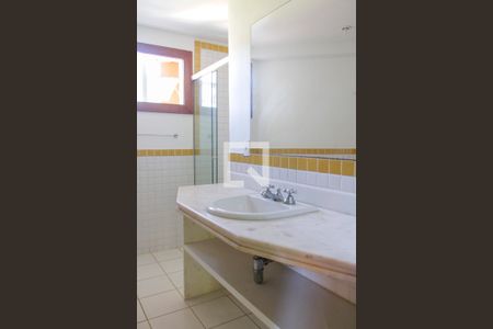 Casa de condomínio à venda com 579m², 5 quartos e 4 vagasBanheiro Quarto 3 suíte