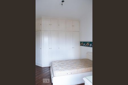 Apartamento à venda com 330m², 4 quartos e 5 vagasQUARTO 1 SUITE