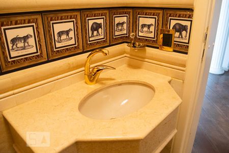 Apartamento à venda com 330m², 4 quartos e 5 vagasLAVABO