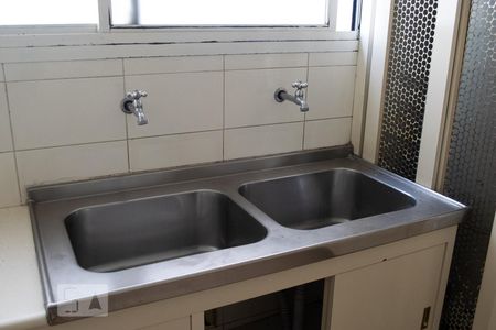 Apartamento à venda com 330m², 4 quartos e 5 vagasÁREA DE SERVIÇO