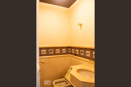 Apartamento à venda com 330m², 4 quartos e 5 vagasLAVABO