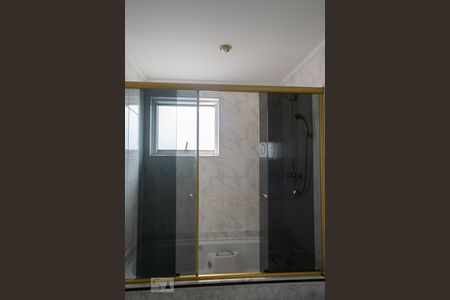 Apartamento à venda com 330m², 4 quartos e 5 vagasBANHEIRO QUARTO 1