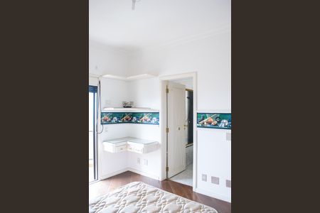 Apartamento à venda com 330m², 4 quartos e 5 vagasQUARTO 1 SUITE