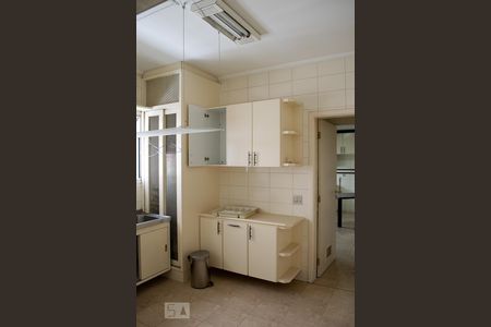 Apartamento à venda com 330m², 4 quartos e 5 vagasÁREA DE SERVIÇO