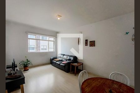 Apartamento à venda com 106m², 3 quartos e sem vaga Apartamento à venda com 106m², 3 quartos e sem vagaSala