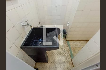 Apartamento à venda com 106m², 3 quartos e sem vaga Apartamento à venda com 106m², 3 quartos e sem vagaBanheiro de serviço