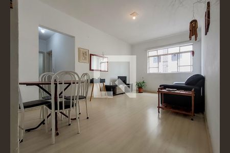 Apartamento à venda com 106m², 3 quartos e sem vaga Apartamento à venda com 106m², 3 quartos e sem vagaSala