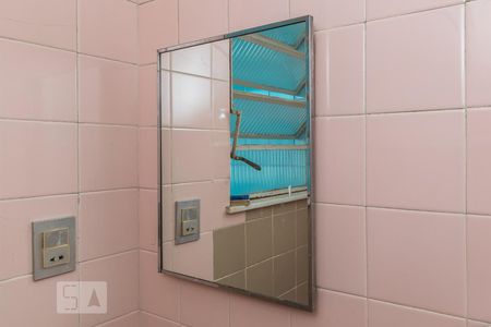 Casa à venda com 133m², 3 quartos e 3 vagas Casa à venda com 133m², 3 quartos e 3 vagasBanheiro da Suíte 2 - Armário