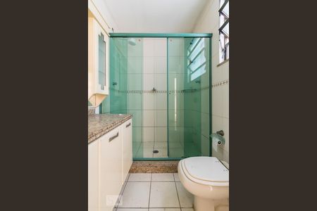 Casa à venda com 133m², 3 quartos e 3 vagas Casa à venda com 133m², 3 quartos e 3 vagasBanheiro Social - Box de vidro