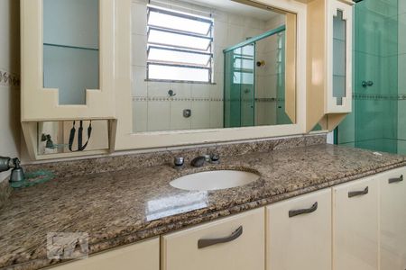 Casa à venda com 133m², 3 quartos e 3 vagas Casa à venda com 133m², 3 quartos e 3 vagasBanheiro Social - Detalhe da pia