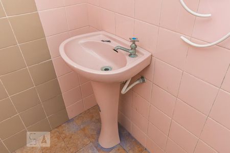 Casa à venda com 133m², 3 quartos e 3 vagas Casa à venda com 133m², 3 quartos e 3 vagasBanheiro da Suíte 2 - Detalhe da pia