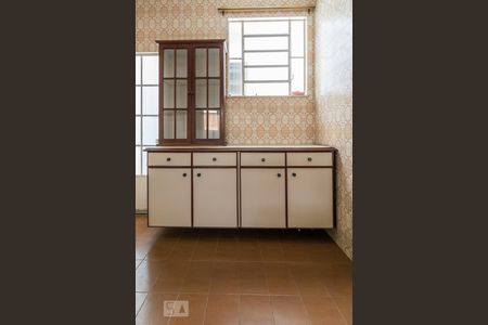 Casa à venda com 133m², 3 quartos e 3 vagas Casa à venda com 133m², 3 quartos e 3 vagasCopa - Armários