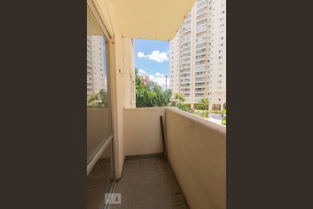 Sacada de apartamento à venda com 2 quartos, 76m² em Jardim Caravelas, São Paulo