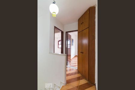 Casa à venda com 115m², 4 quartos e 3 vagasCorredor