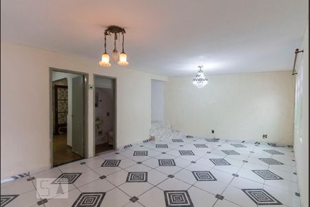 Sala de casa à venda com 4 quartos, 115m² em Jabaquara, São Paulo