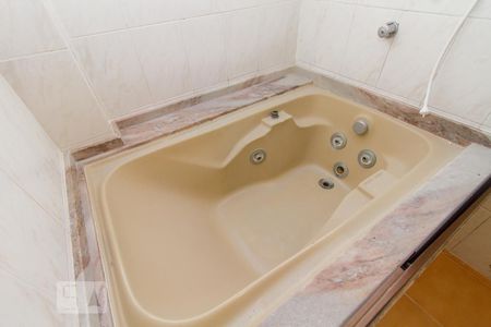 Apartamento para alugar com 80m², 2 quartos e 1 vagaBanheiro do Suite