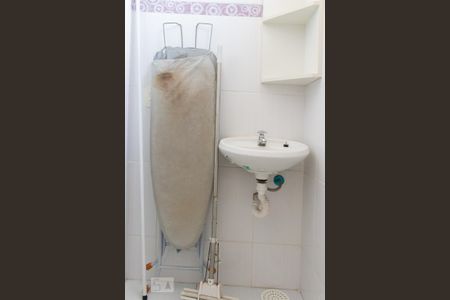 Apartamento para alugar com 90m², 3 quartos e 1 vaga Apartamento para alugar com 90m², 3 quartos e 1 vagaBanheiro de Serviço
