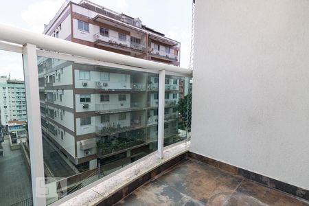 Apartamento à venda com 63m², 2 quartos e 1 vaga Apartamento à venda com 63m², 2 quartos e 1 vagaVaranda da Suíte